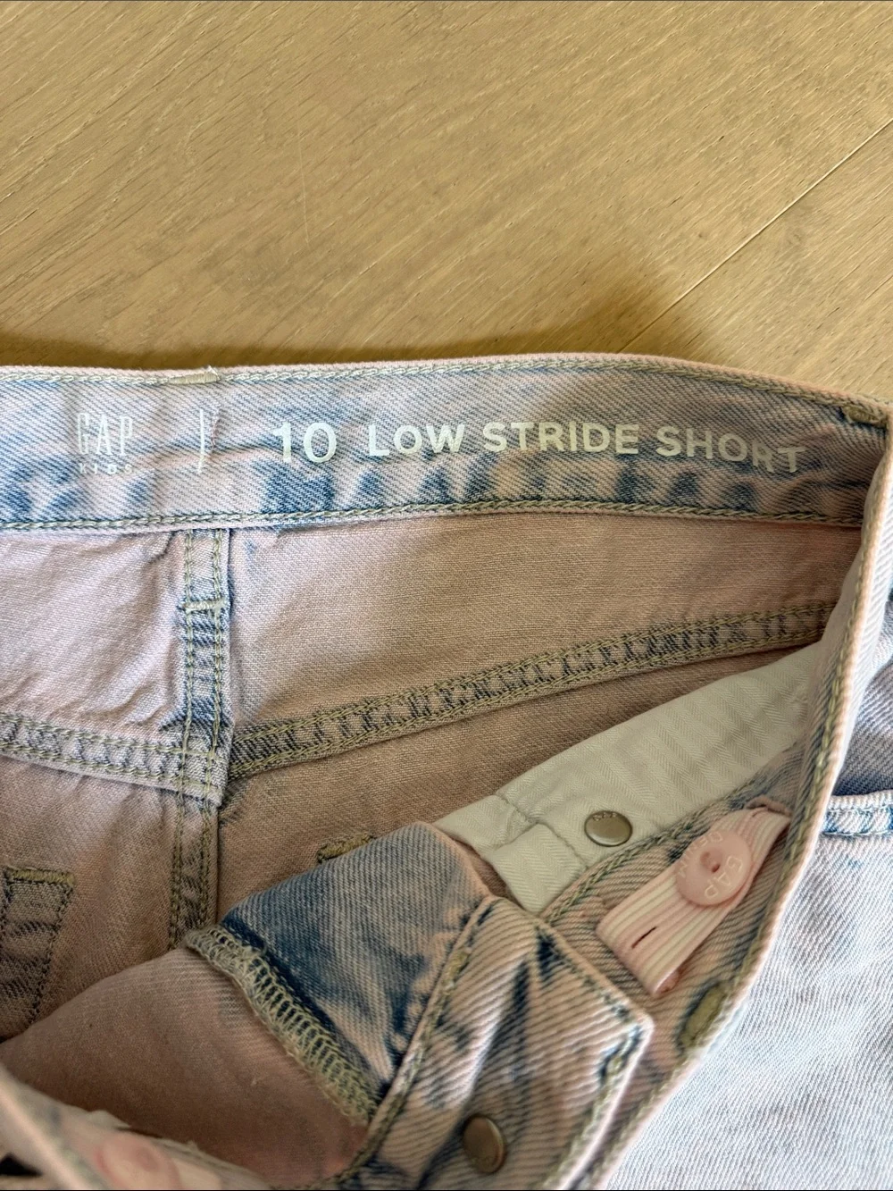 Gap Kids Low Stride Shorts Light Acid-Wash Denim Pink & Blue- EUC - Picture 2 of 4
